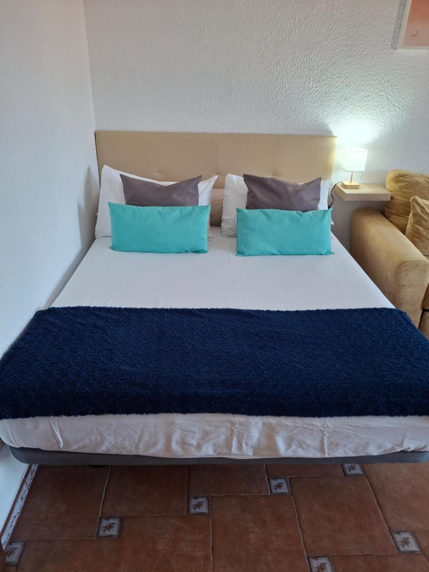 Apartamento Sonia Torremolinos Exteriör bild